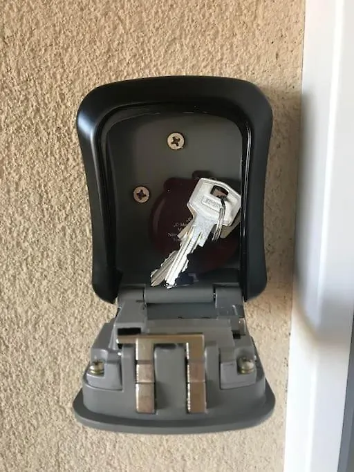 Stefi Apartman Termalfuerdo Koezeleben 에게르 헝가리